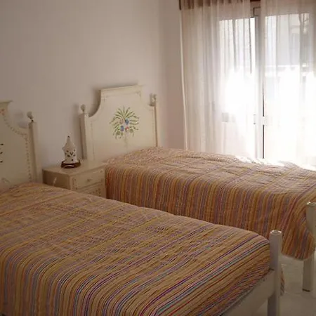Apartamento Na 1.o Linha Da Da Rocha Apartment